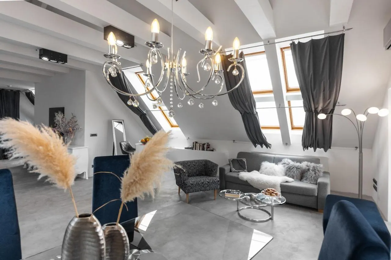 Coco Chanel Boutique Apartment By Goodnite Cz 브르노