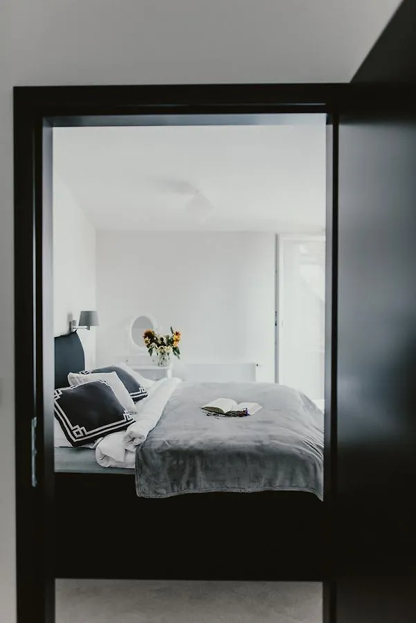 Coco Chanel Boutique Apartment By Goodnite Cz 브르노