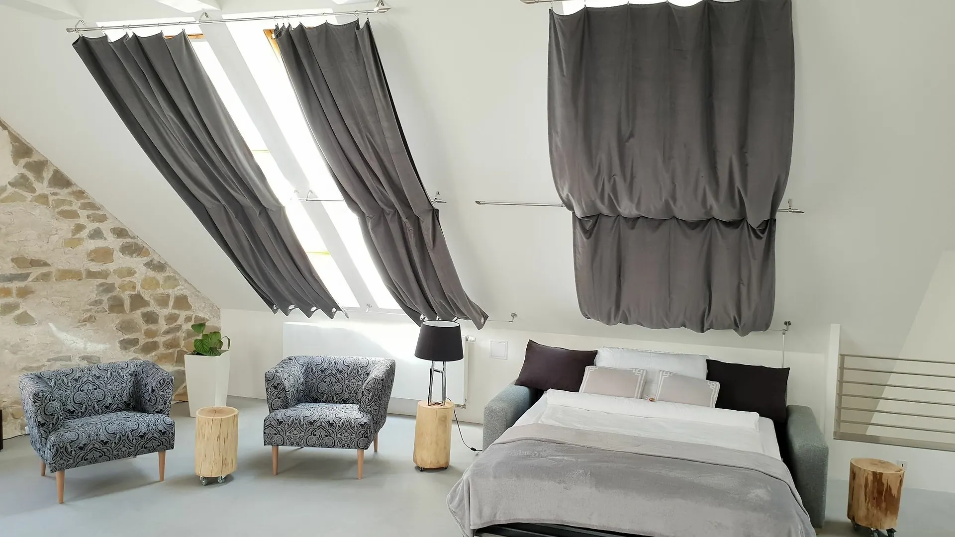 Coco Chanel Boutique Apartment By Goodnite Cz 브르노 체코